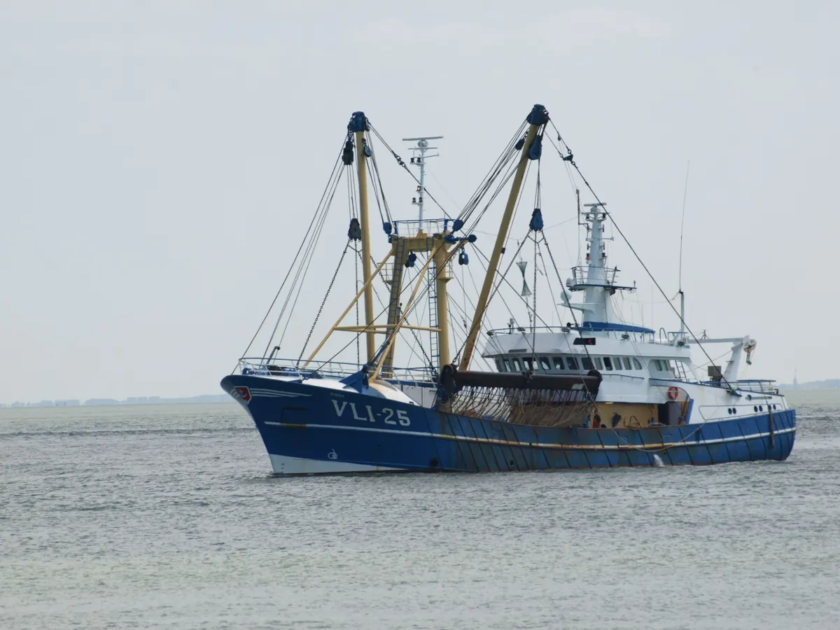 TERRAMARE_marine_Netherlands_Alain_Margreve_1200 Fishing boat sailing on the North Sea near Vlissingen, Netherlands.